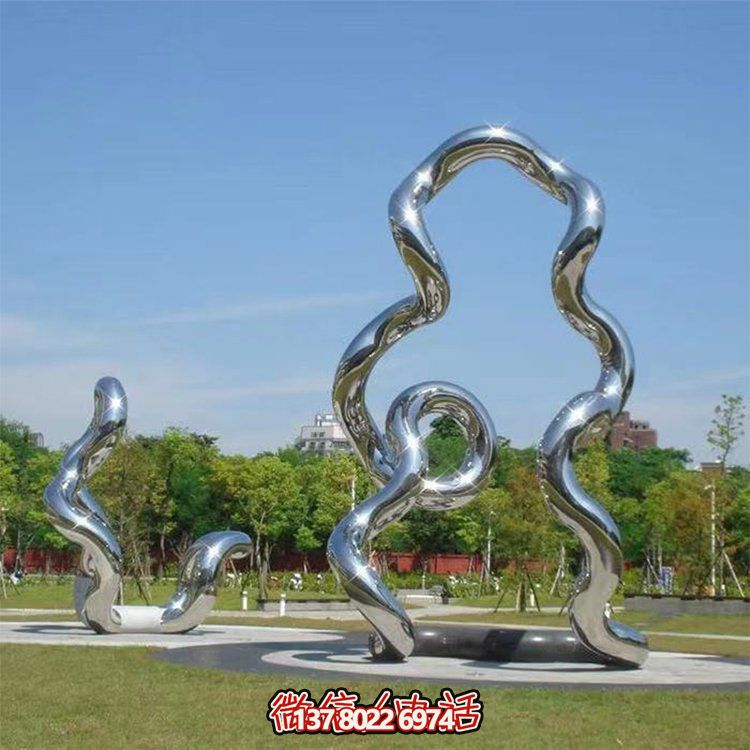 大型不銹鋼異形擺件，為公園綠地增色