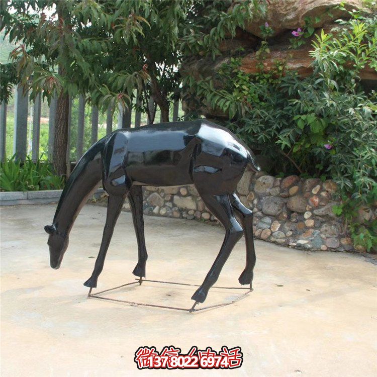 玻璃鋼雕塑景觀噴漆，點綴小區(qū)抽象美景