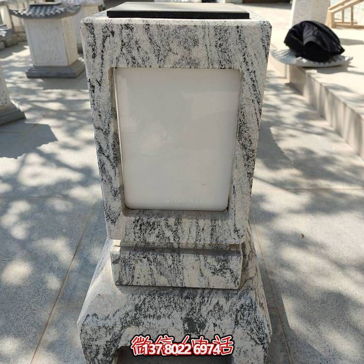 新中式花崗巖太陽(yáng)能石燈，讓你的庭院更加精致