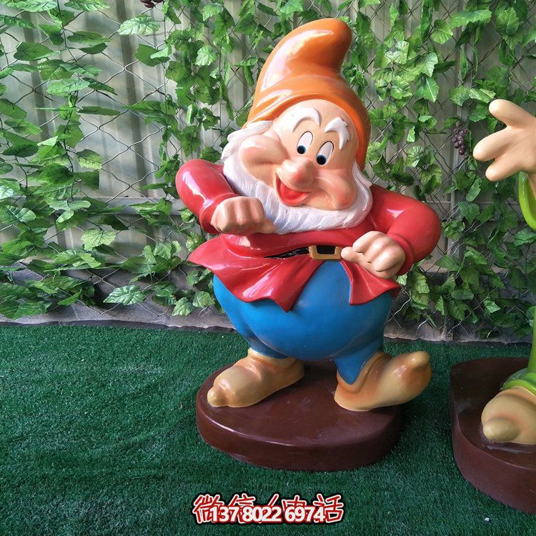 卡通小矮人雕塑，提升商場、戶外、園林景觀的玻璃鋼精美裝飾