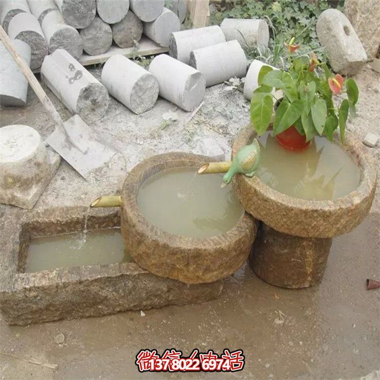 古老農(nóng)村石槽流水魚(yú)缸，傳統(tǒng)擺件裝飾景觀