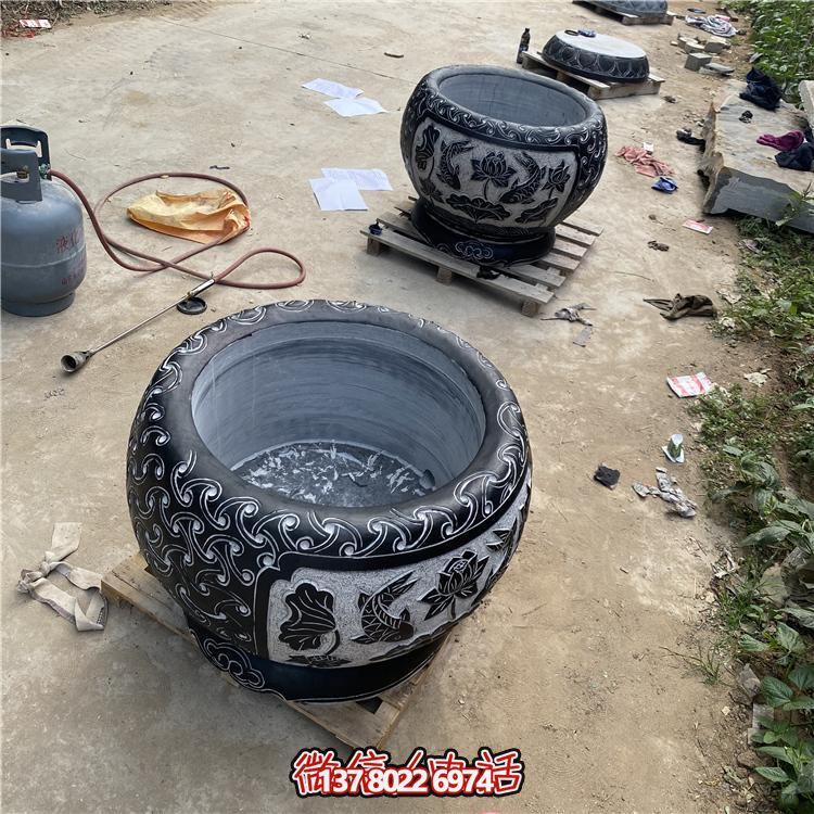 精美大理石養(yǎng)魚水缸，為您的景點(diǎn)增添美感