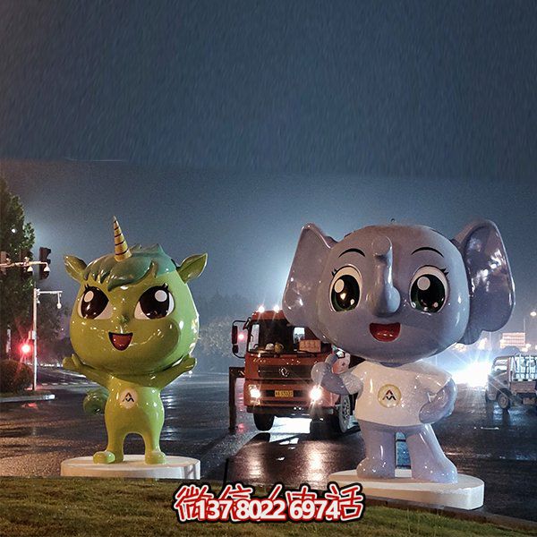 玻璃鋼吉祥物雕塑，為廣場和草地添彩