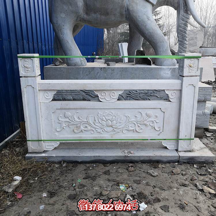 精美石雕扶手欄桿，完美裝飾戶外