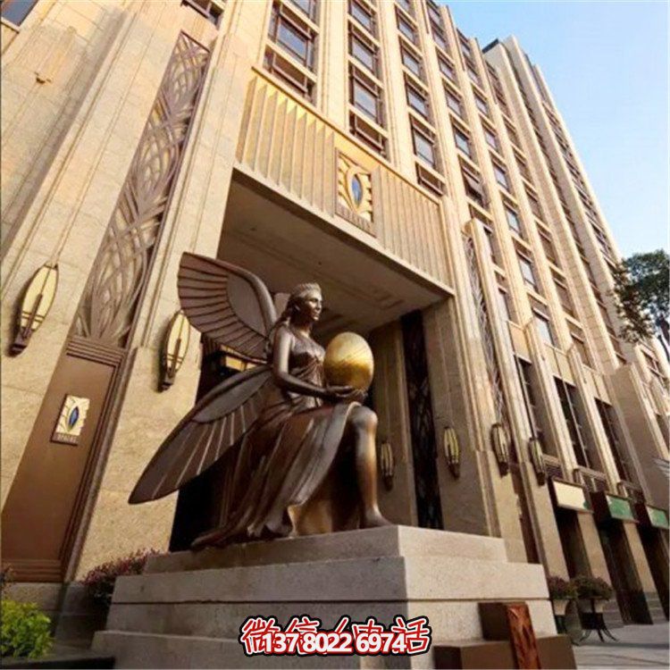 玻璃鋼仿銅西方女人物雕塑，為小區(qū)、寫字樓門前添彩