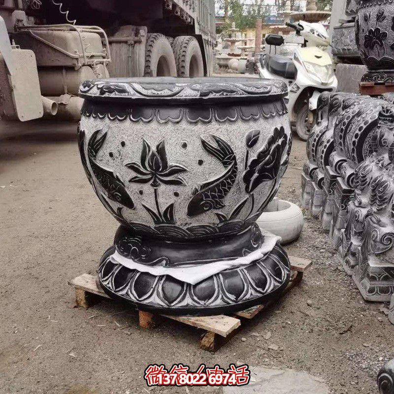 雅致雙魚石雕花盆，為您的庭院增添藝術(shù)氣息