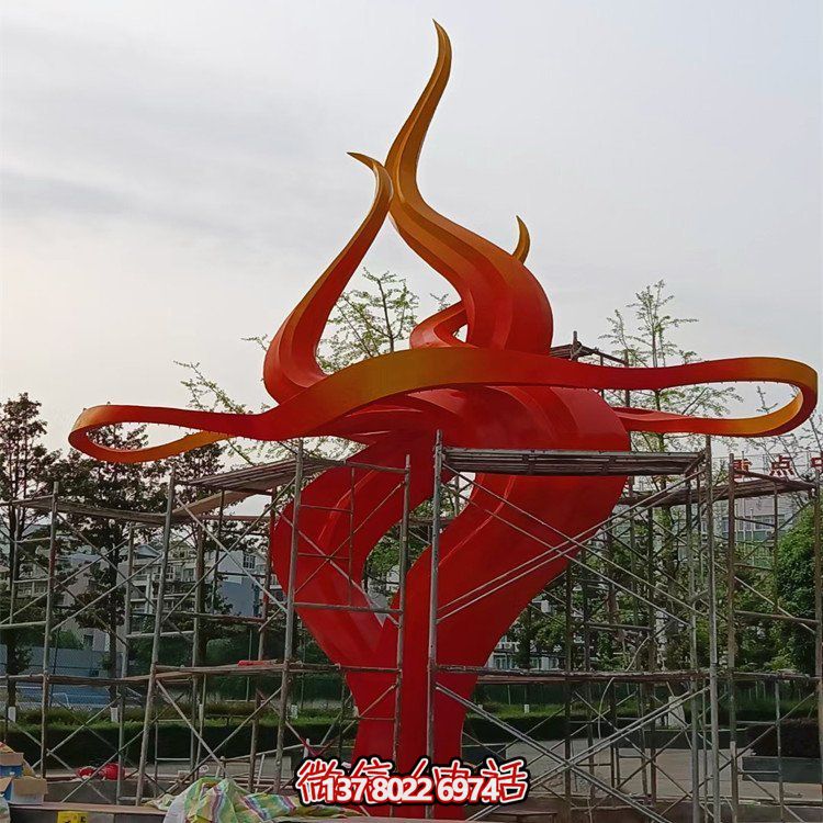 創(chuàng)意景觀(guān)不銹鋼雕塑擺件，點(diǎn)亮小區(qū)別墅美景