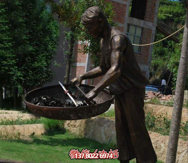 傳承古典，曬出最精美的茶葉人物銅雕