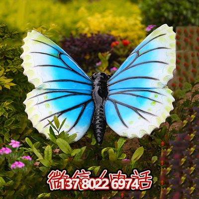 彩繪雕塑，點綴廣場，讓蝴蝶飛舞