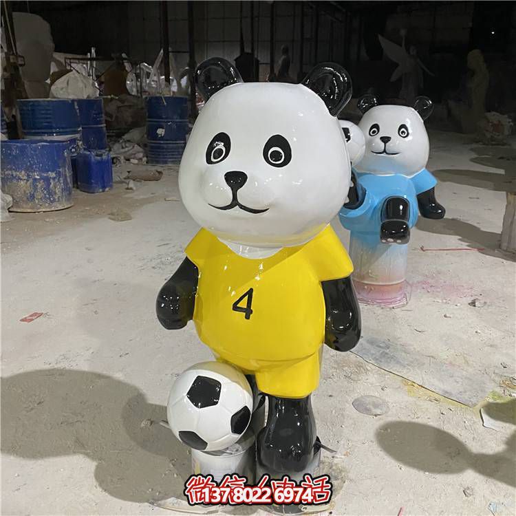 足球旅游景區(qū)，讓你玩轉(zhuǎn)卡通公仔和雕塑