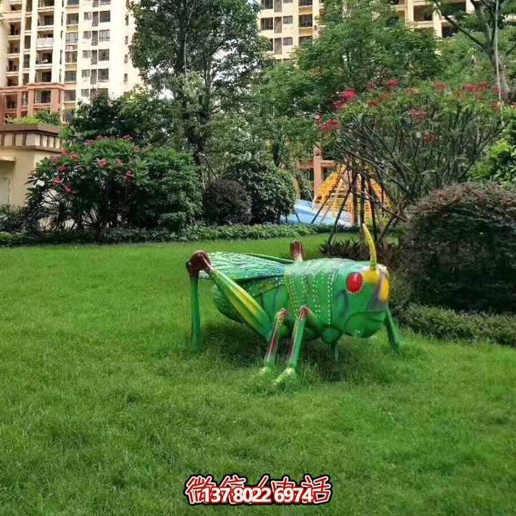 玻璃鋼蝗蟲仿真雕塑，更貼近自然