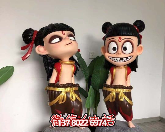 玻璃鋼哪吒雕塑精美彩繪，給景區(qū)園林增色不少