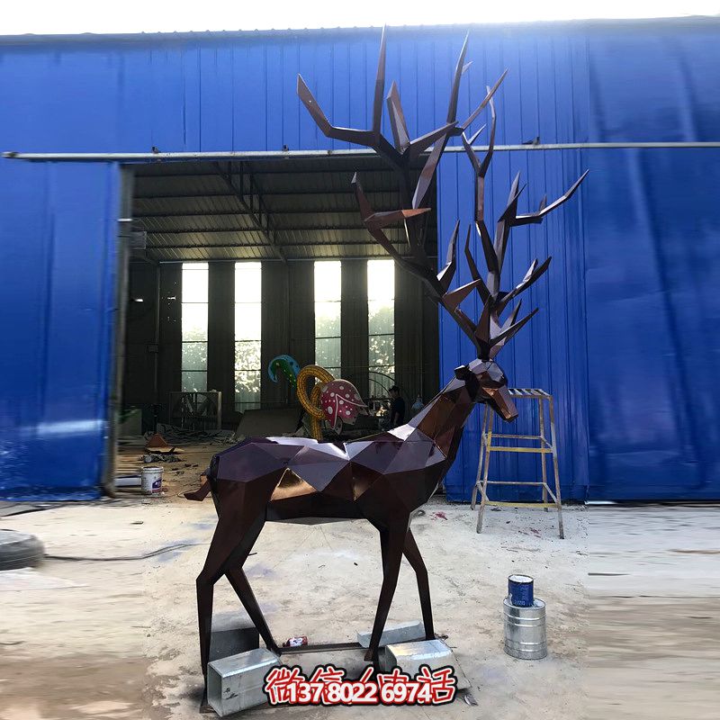 大型梅花鹿雕塑，點(diǎn)綴大型公園景觀