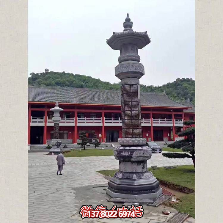 傳統(tǒng)工藝精美的大理石經幢石雕