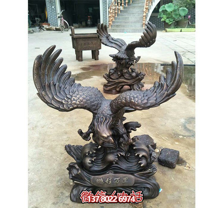 程鵬萬(wàn)里玻璃鋼老鷹雕塑——精致筑夢(mèng)之作