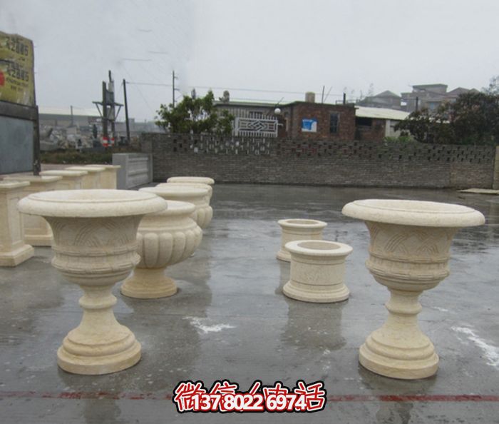 歐式石雕花盆，裝飾您的公園景觀