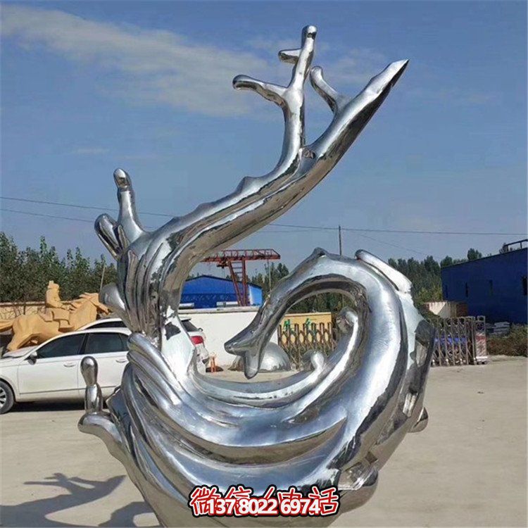 不銹鋼鏡面雕塑，為戶外廣場(chǎng)增添海浪般的浪花氣息