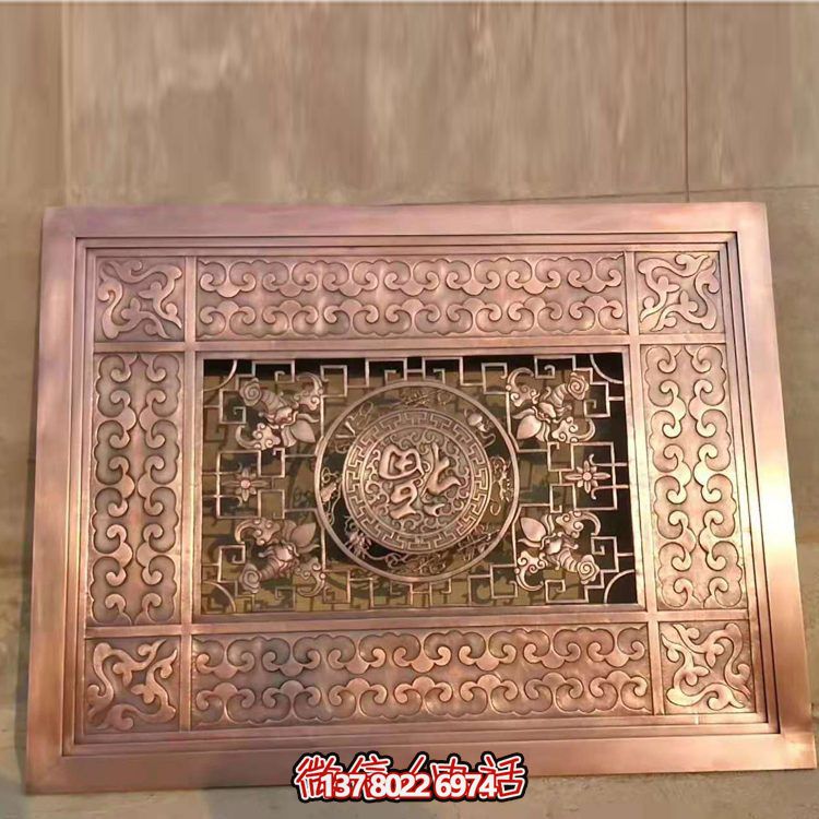 集酒店庭院裝飾黃銅鍛造、鏤空中式壁畫雕塑于一體的藝術(shù)裝飾