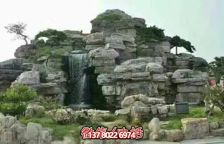 精美的景區(qū)園林，完美的假山流水?dāng)[放