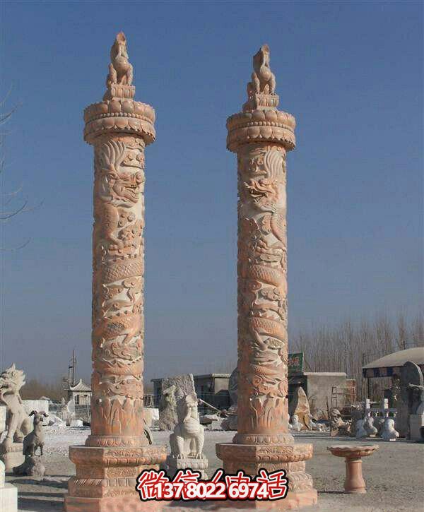 雕塑晚霞紅，炫彩華表美景