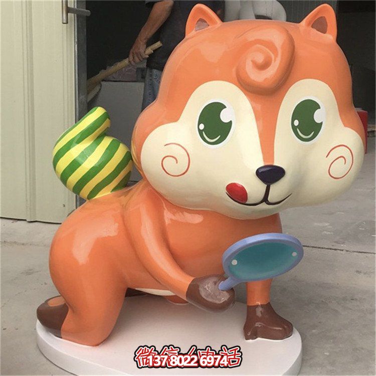 玻璃鋼結(jié)構兒童樂園，卡通松鼠公仔裝飾