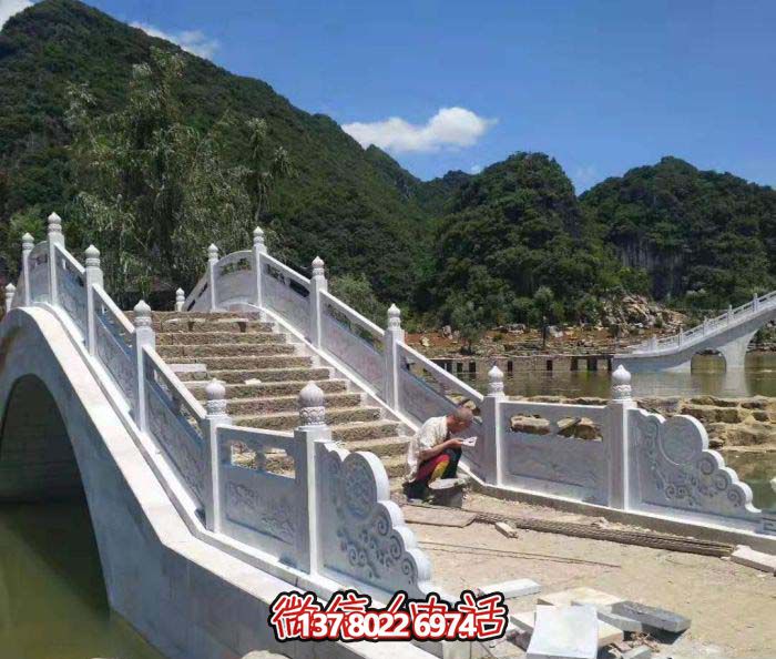 石拱橋，精美漢白玉欄桿，美景美景