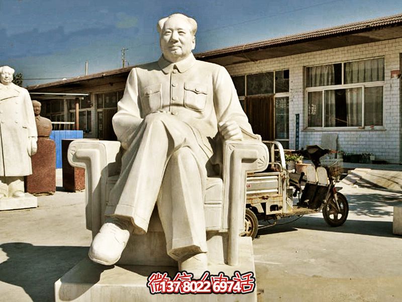 漢白玉毛澤東雕塑，見證歷史瞬間