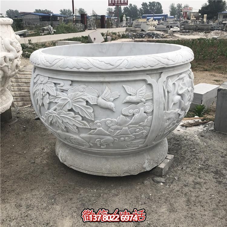 精美大型浮雕蓮花養(yǎng)魚石缸，讓你的庭院更加美麗