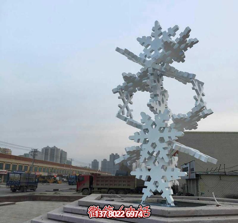 現(xiàn)代不銹鋼雕塑景觀樹，點(diǎn)亮城市花園