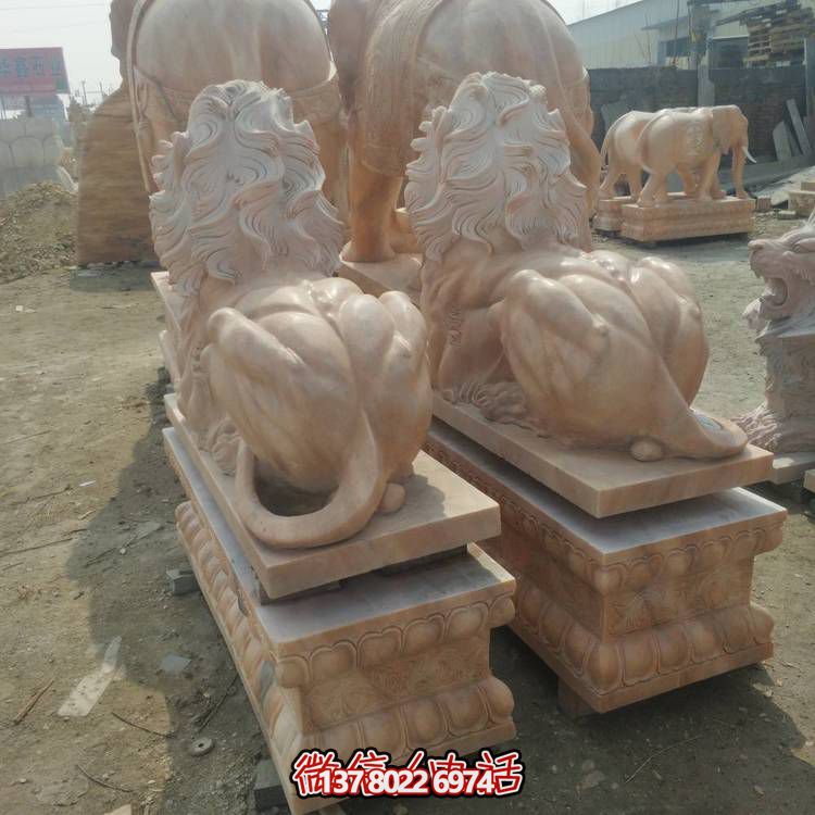 大型西方獅子雕塑，為酒店企業(yè)添彩