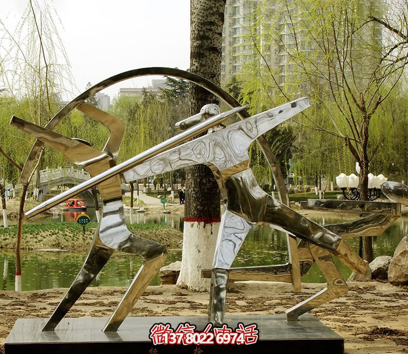 不銹鋼鏡面標(biāo)槍雕塑——精致、創(chuàng)意、華美