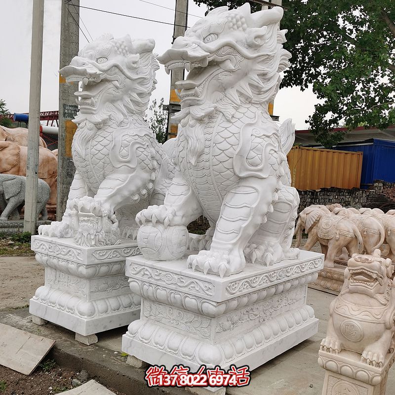 古典漢白玉大型麒麟景觀雕塑，點綴庭院、別墅神秘氣息