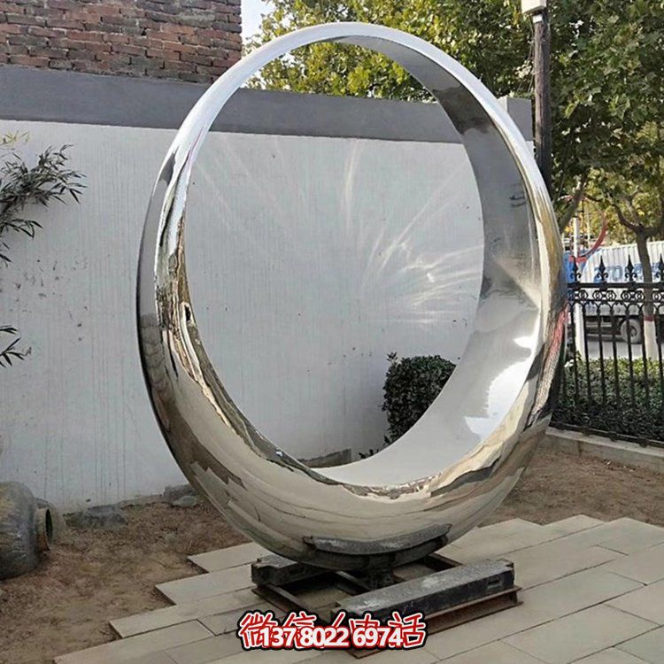 高級不銹鋼圓環(huán)雕塑，構(gòu)筑優(yōu)雅園林景觀