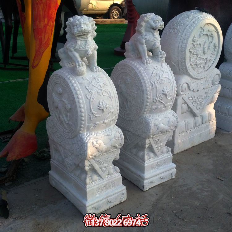 濃縮漢文化，以仿古建筑漢白玉雕塑裝點(diǎn)宮殿門墩