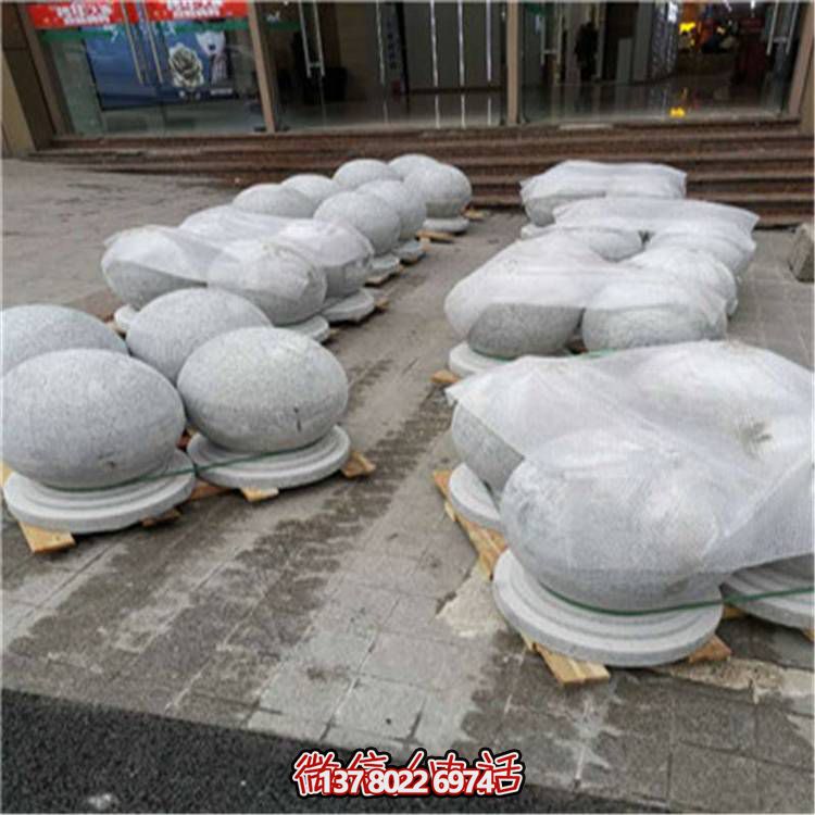 花崗巖芝麻白廣場(chǎng)道路交通擋車(chē)擋路阻車(chē)圓球、景觀石