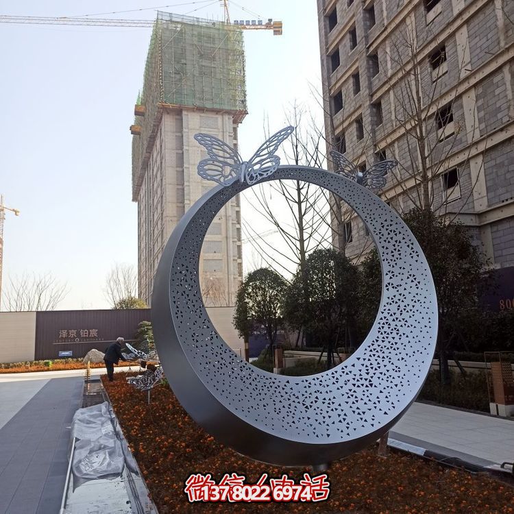 商場(chǎng)酒店門(mén)外大型不銹鋼圓環(huán)燈光雕塑定制步行街戶(hù)外水景工藝品擺件