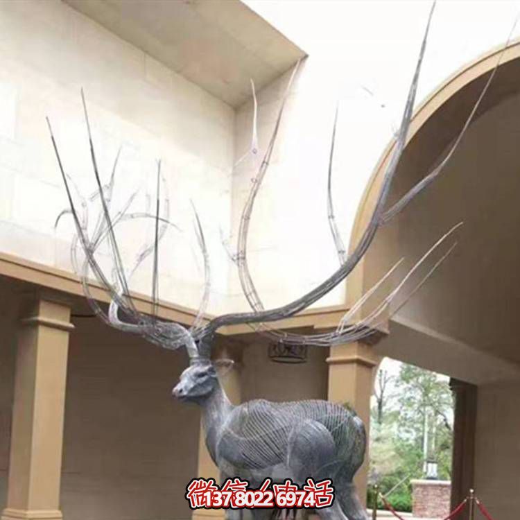 不銹鋼鏤空梅花鹿園林景觀(guān)雕塑