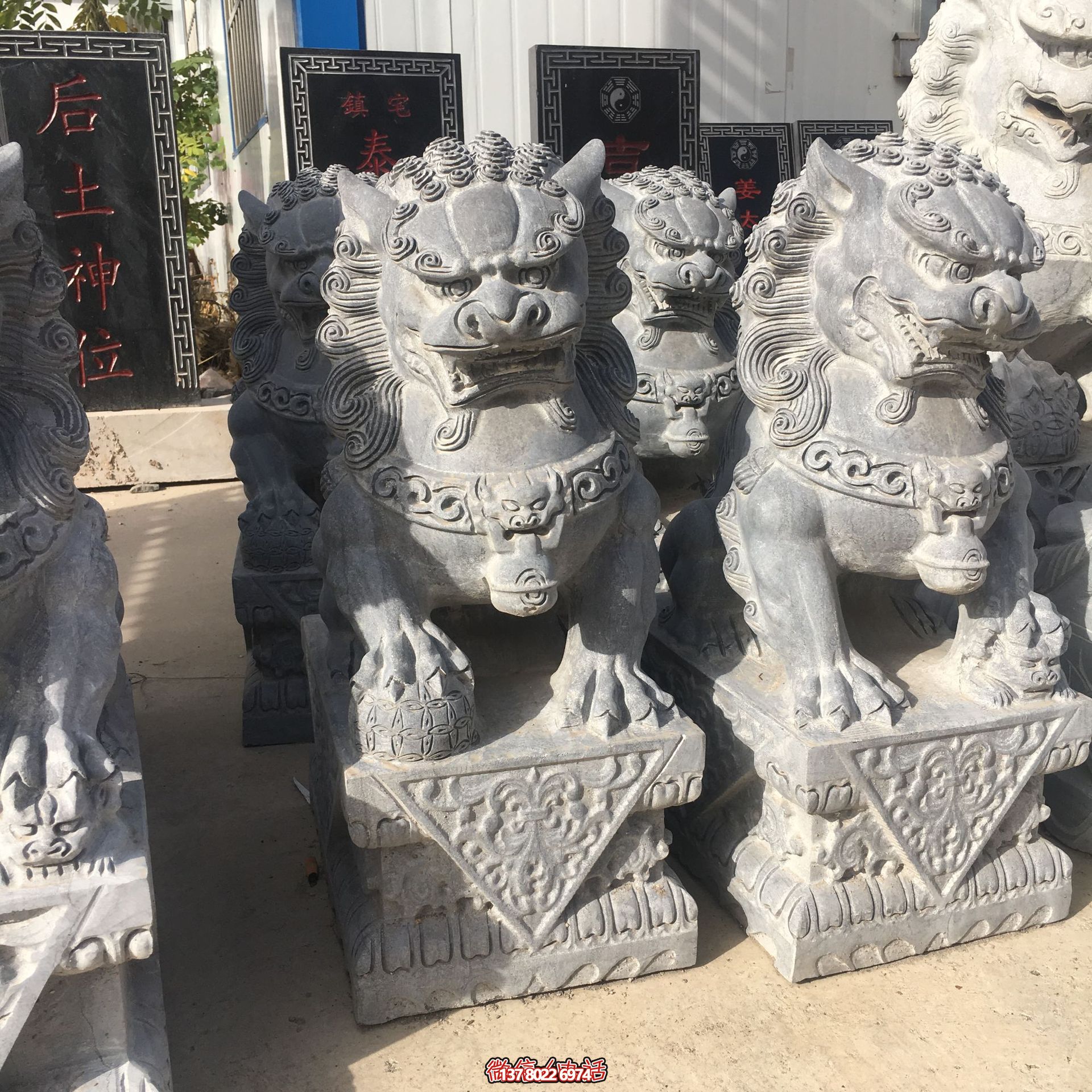 庭院鎮(zhèn)宅青石石雕大型仿真動物獅子雕塑