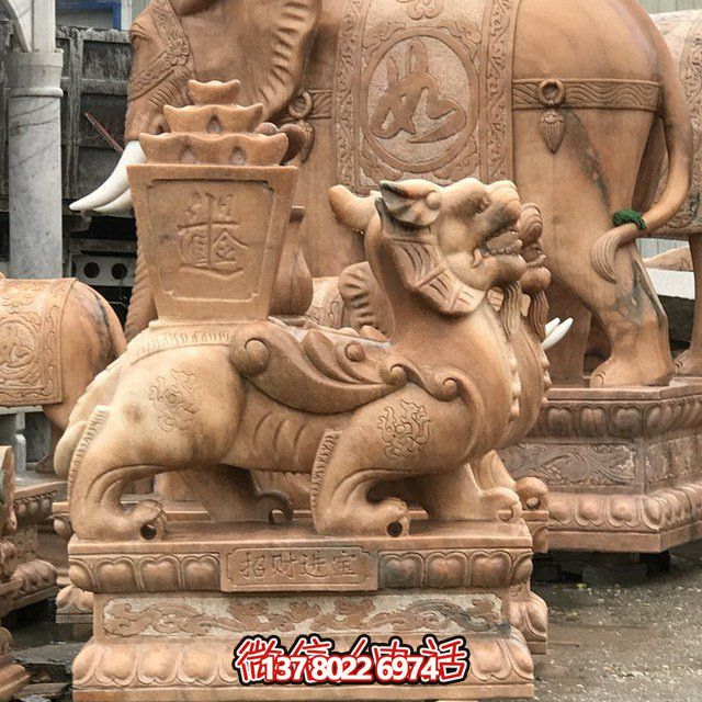 晚霞紅石雕園林景觀擺件戶(hù)外大型麒麟雕塑